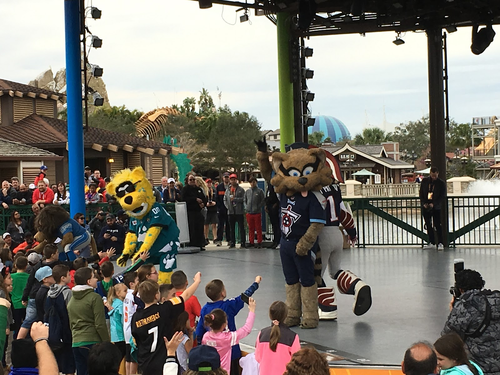 The NFL Comes to Disney Springs for a Pro Bowl Pep Rally - LaughingPlace.com