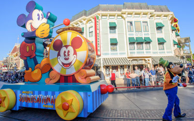 Video: Mickey's Soundsational Parade Returns with New Floats, Celebratory Fun at Disneyland