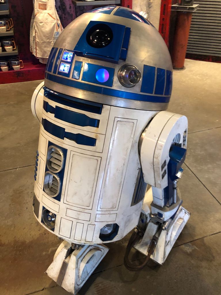 Check Out Some of the Droids, Creatures and Vehicles of Star Wars