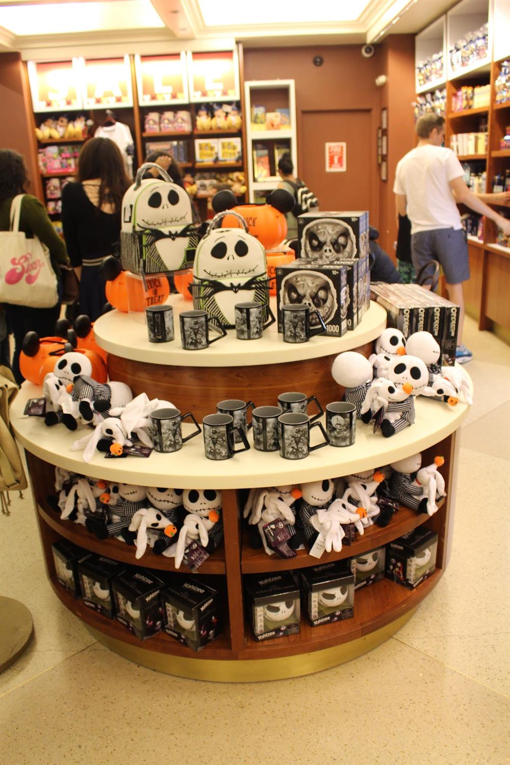 "Tim Burton's The Nightmare Before Christmas" Returns to El Capitan for