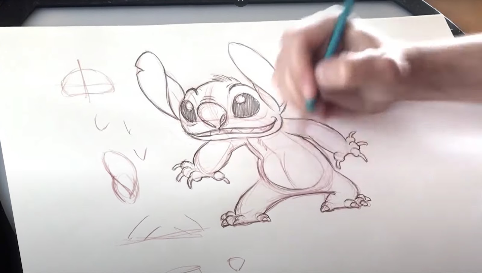 Disney Supervising Animator Alex Kuperschmidt Shows Us How To Draw Stitch In Today S Drawwithdisneyanimation Tutorial Laughingplace Com Don't get me wrong it's disney they always focused on the thing that gets them money and that's millions of. disney supervising animator alex