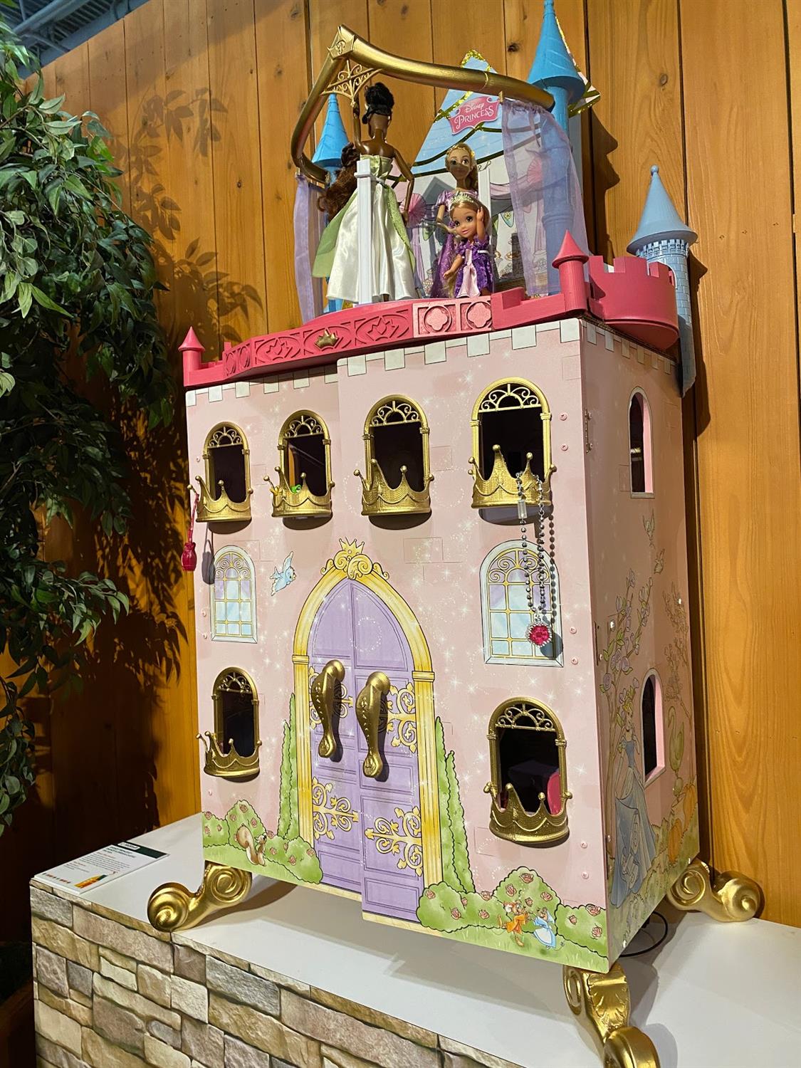 all doll houses
