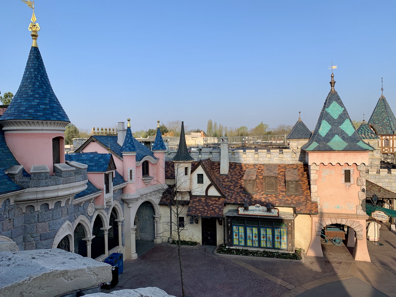 Sleeping Beauty Castle Walkthrough - Disneyland Paris 