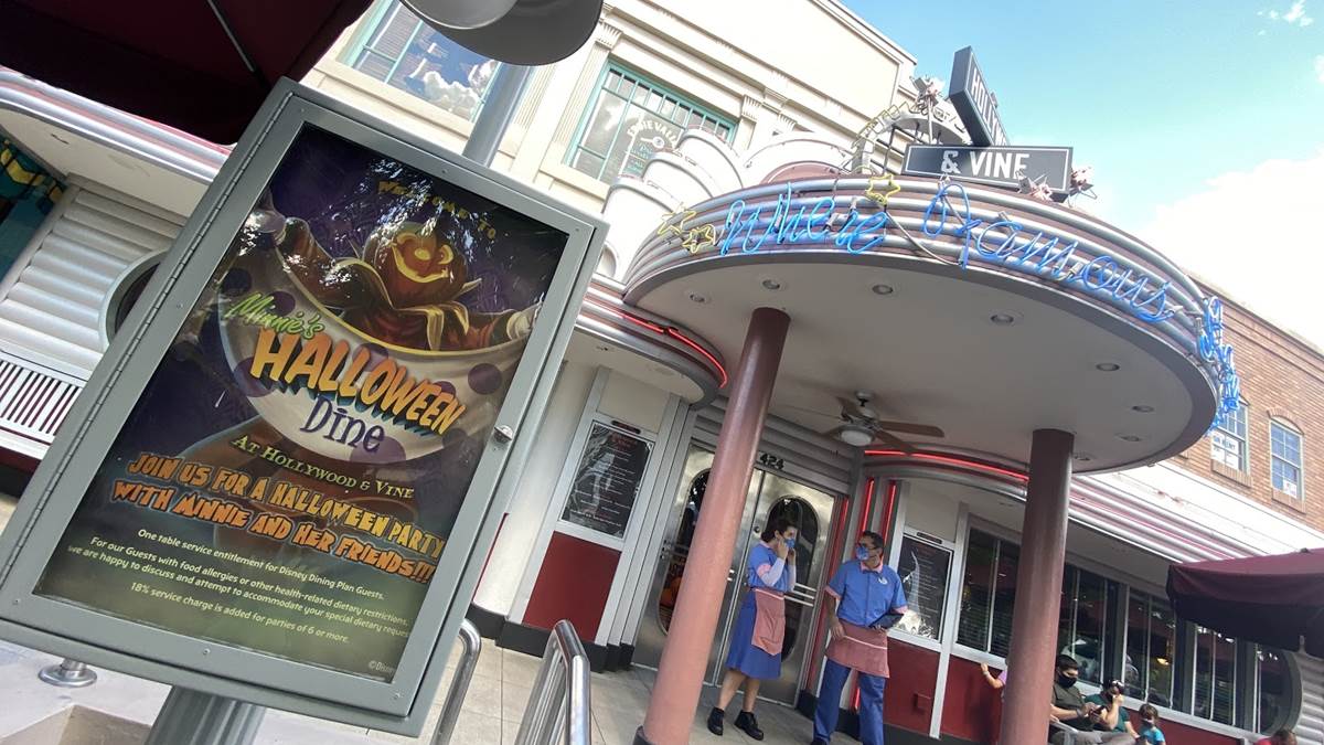 A Lunch at Minnie's Halloween Dine at Hollywood and Vine at Disney's