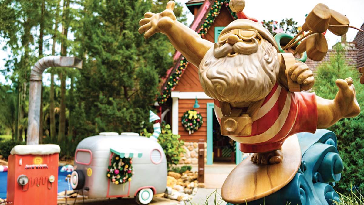 Disney #39 s Winter Summerland Miniature Golf Course To Reopen on November