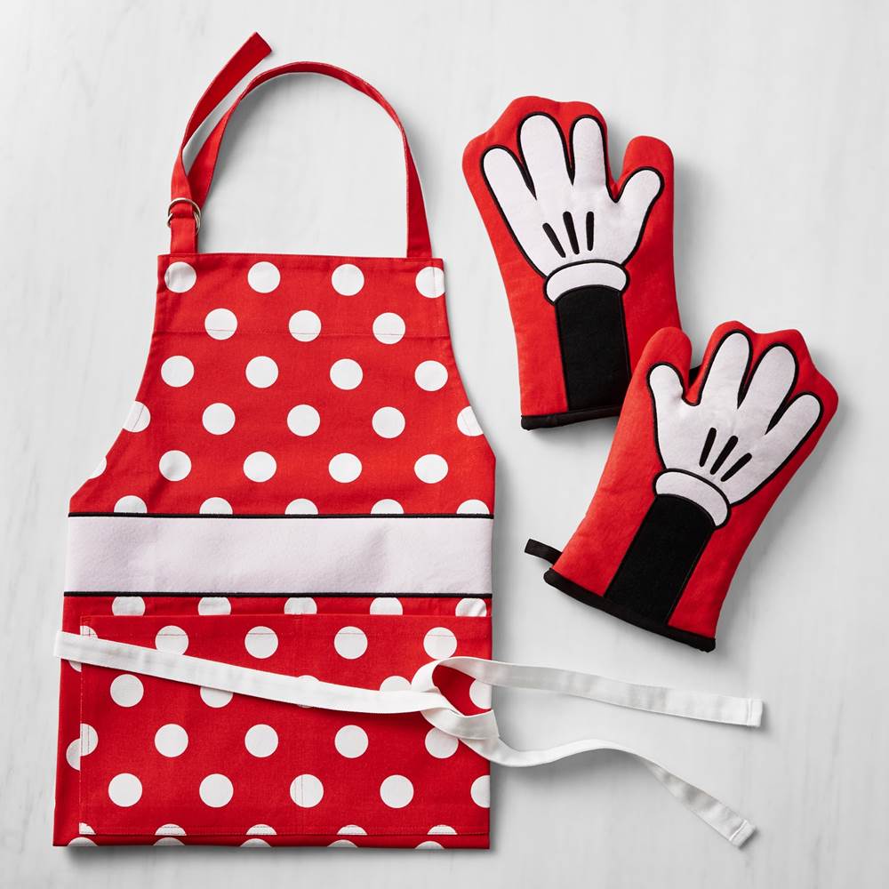 Williams-Sonoma x Mickey Mouse Disney Cookware Collection Debuts 