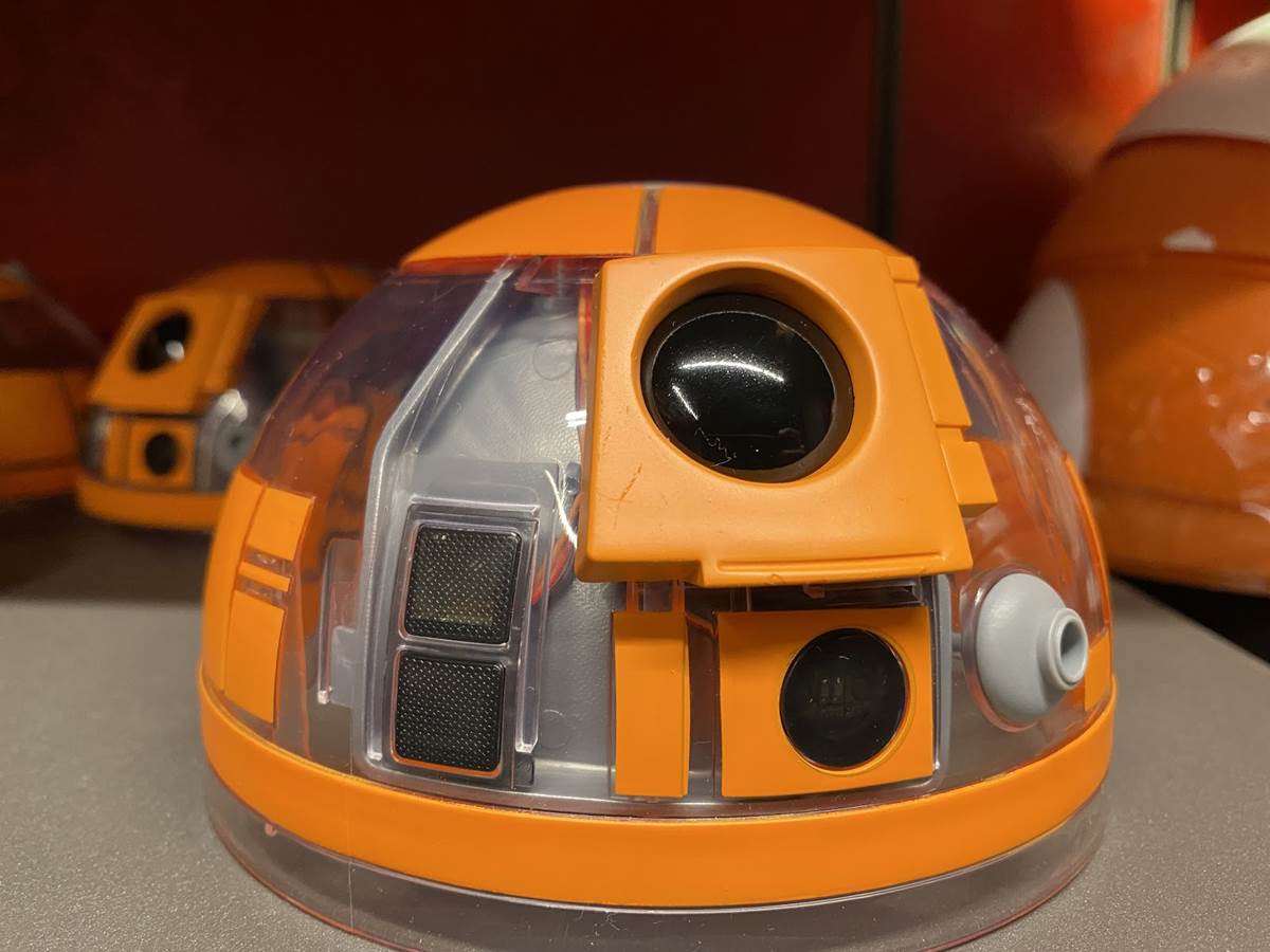 Droid Depot In Star Wars Galaxy S Edge Now Selling Individual Droid Parts Laughingplace Com Droid Depot In Star Wars Galaxy S Edge Now Selling Individual Droid Parts Laughingplace Com