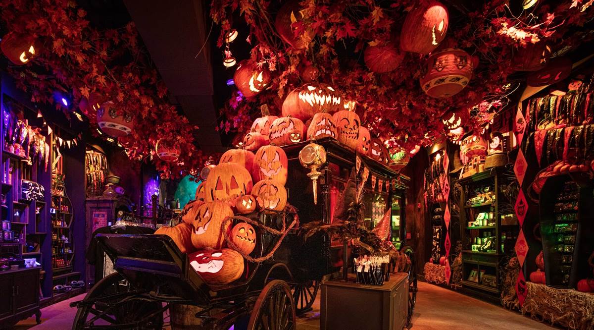 All Hallows Eve Boutique Now Open at Universal's Islands of Adventure ...