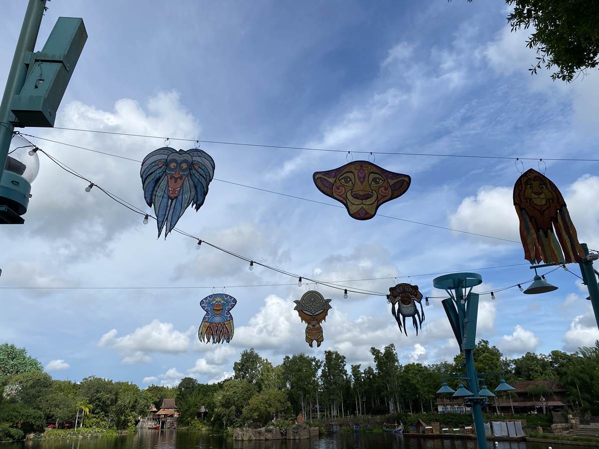 Character Kites and Banners Appear in Discovery River Theater Ahead of