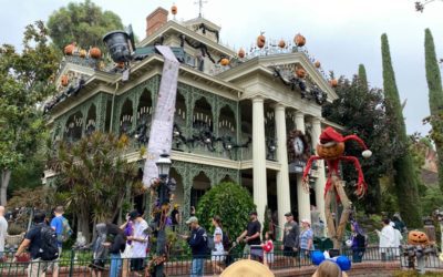Haunted Mansion Holiday Opens at Disneyland Featuring New Gingerbread House