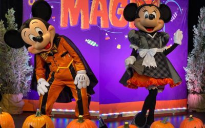 Mickey Mouse and Minnie Mouse Debut New Halloween Outfits at Disneyland's Magic Key Starcade Experience