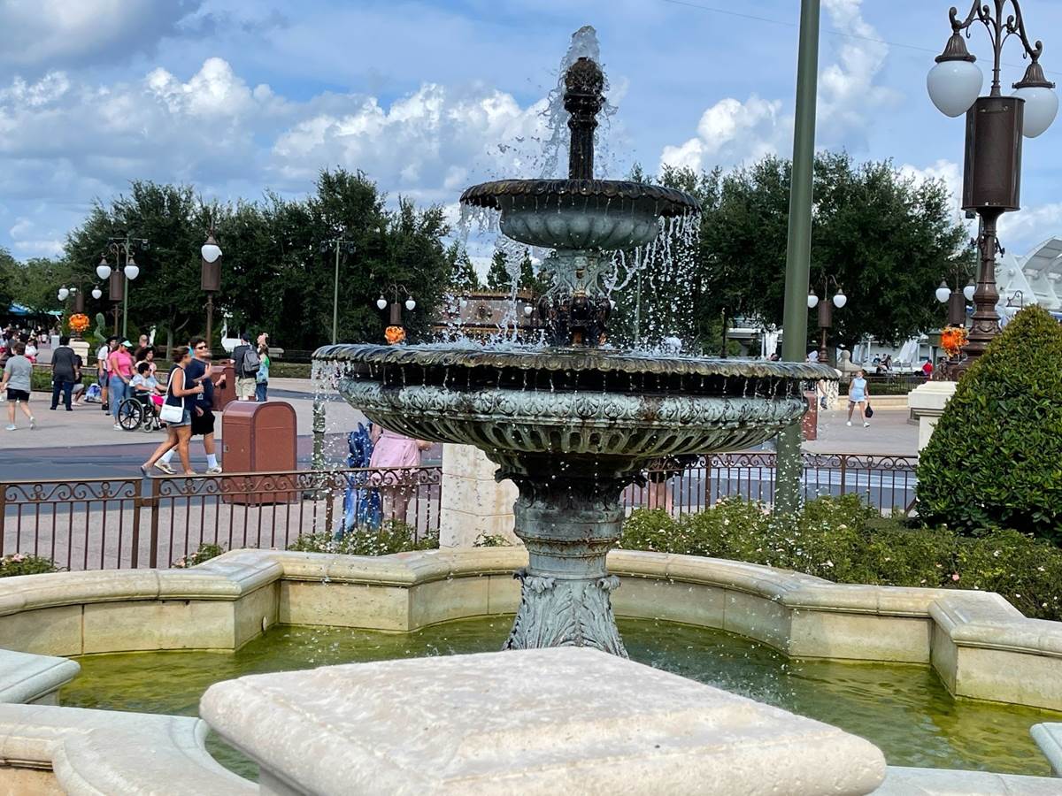 Magic Kingdom Removes Brer Rabbit Figure from Hub (Plus a History of