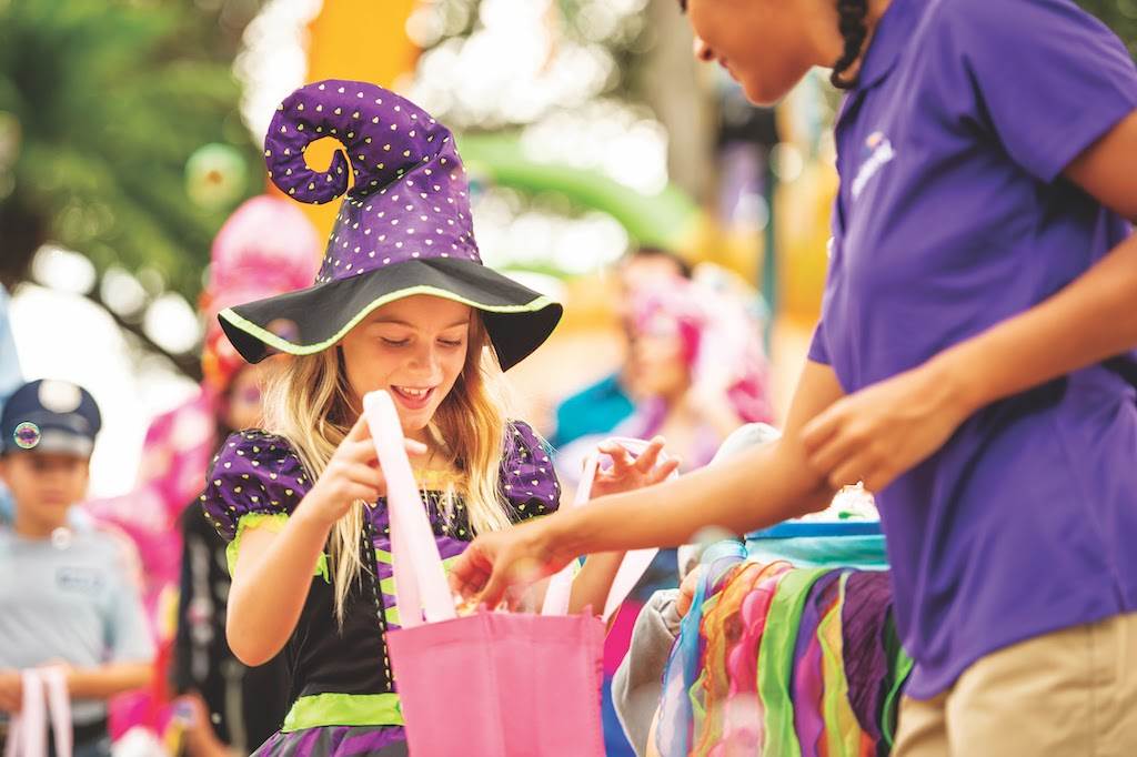 spooktacular-halloween-event-returns-to-seaworld-orlando-this-fall-with