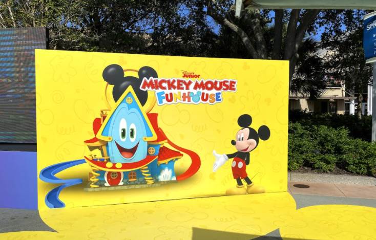 Shang Chi Disney Junior Photo Ops Pop Up At Disney Springs Laughingplace Com