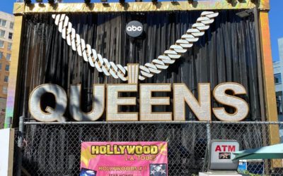 Photos: ABC Unveils Giant 3D Replica of "Queens" Necklace in Hollywood to Promote New Drama Series