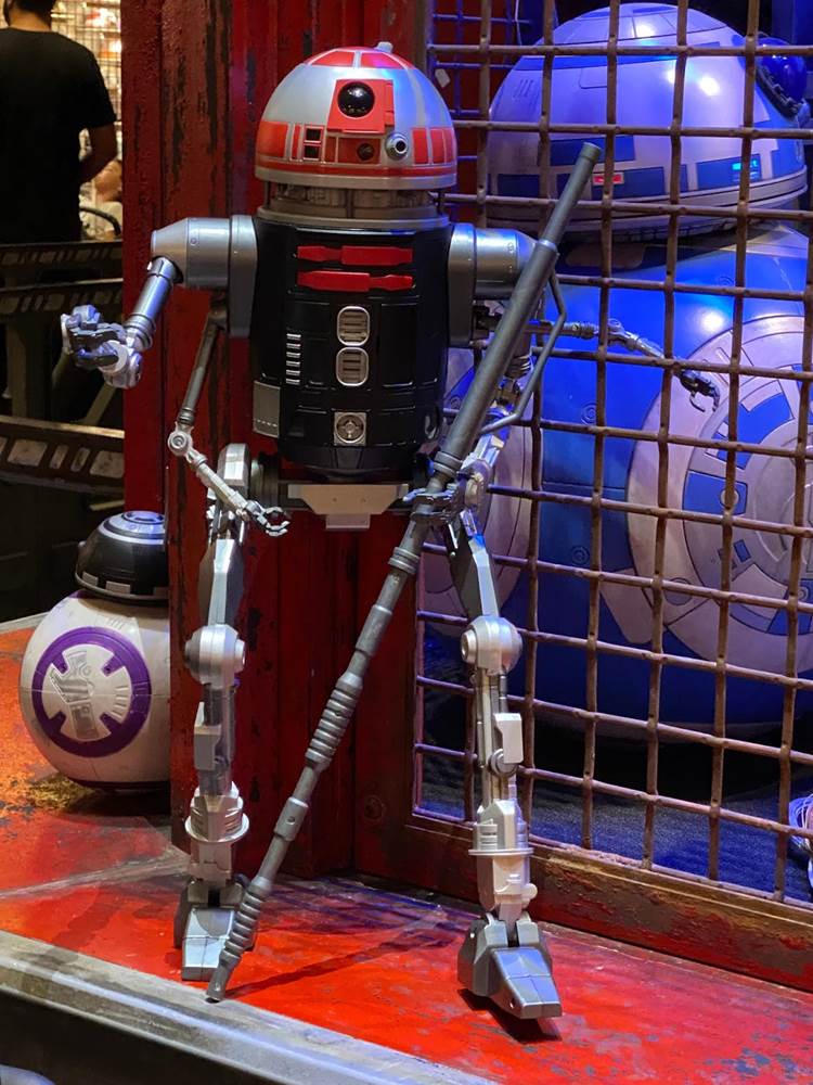 New Remote Control Droids Available at Star Wars Galaxy's Edge