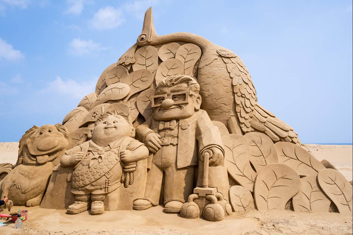 Taiwanese Artists Create Stunning Sand Sculptures Inspired by Disney-Pixar  Films 