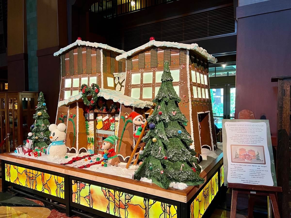 December 2022 Disney Grand Californian Hotel Christmas Sweets The Christmas Trees Of The Disneyland Resort - Laughingplace.com