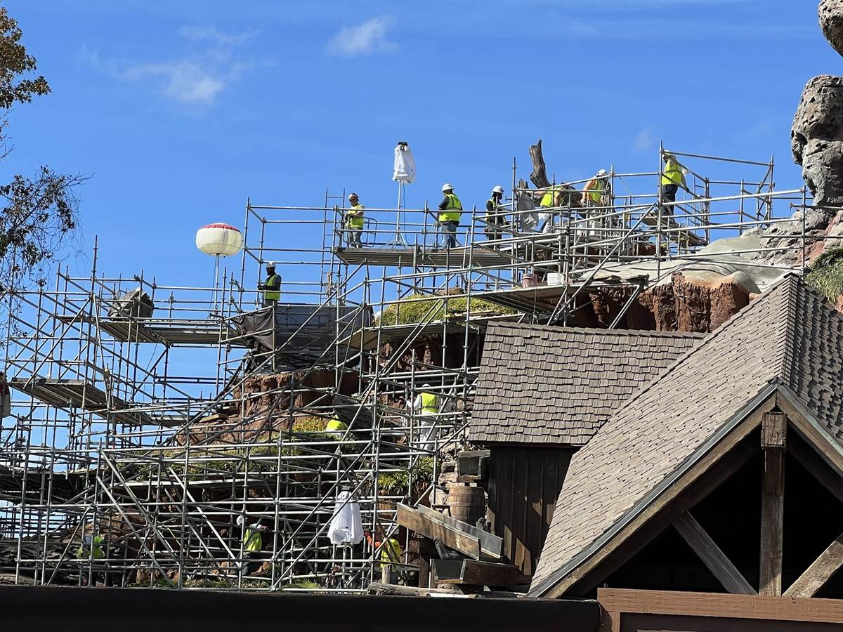 Photos Refurbishment Work on Walt Disney World's Splash Mountain