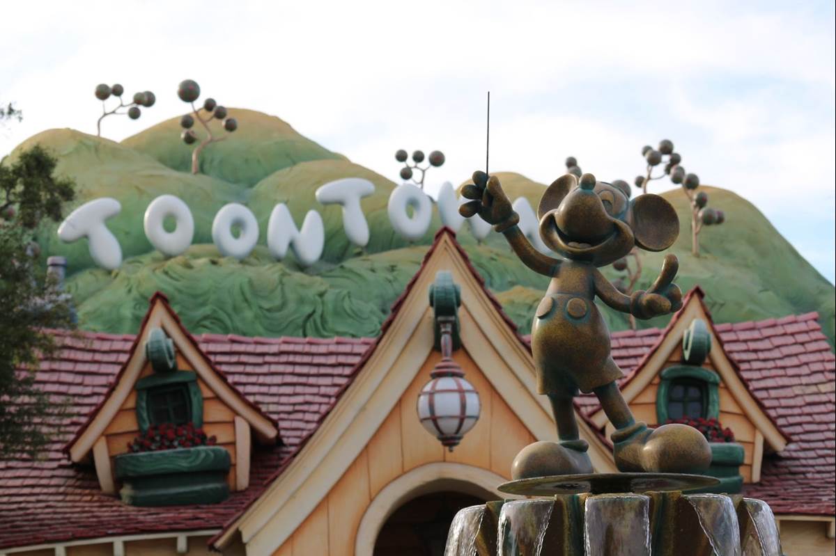 Video: One Last Stroll Through Mickey's Toontown Before The 