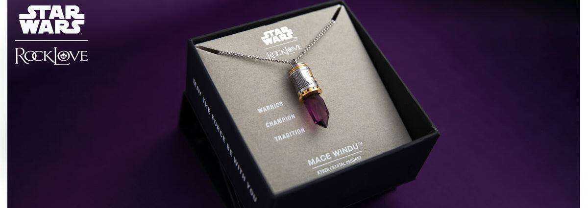 Amazon.com: ASVP Shop Kyber Galaxy Crystal Handcrafted LED Glowing Replica Pendant  Necklace : Clothing, Shoes & Jewelry