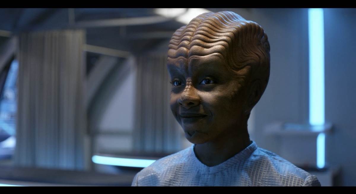 Who Plays Topa On The Orville Season 3