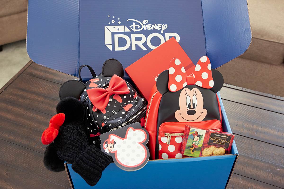 Disney+ Bietet Mysteriöse Geschenkbox Für Abonnenten, Die Um Ein Weiteres Jahr Verlängern - Laughingplace.com