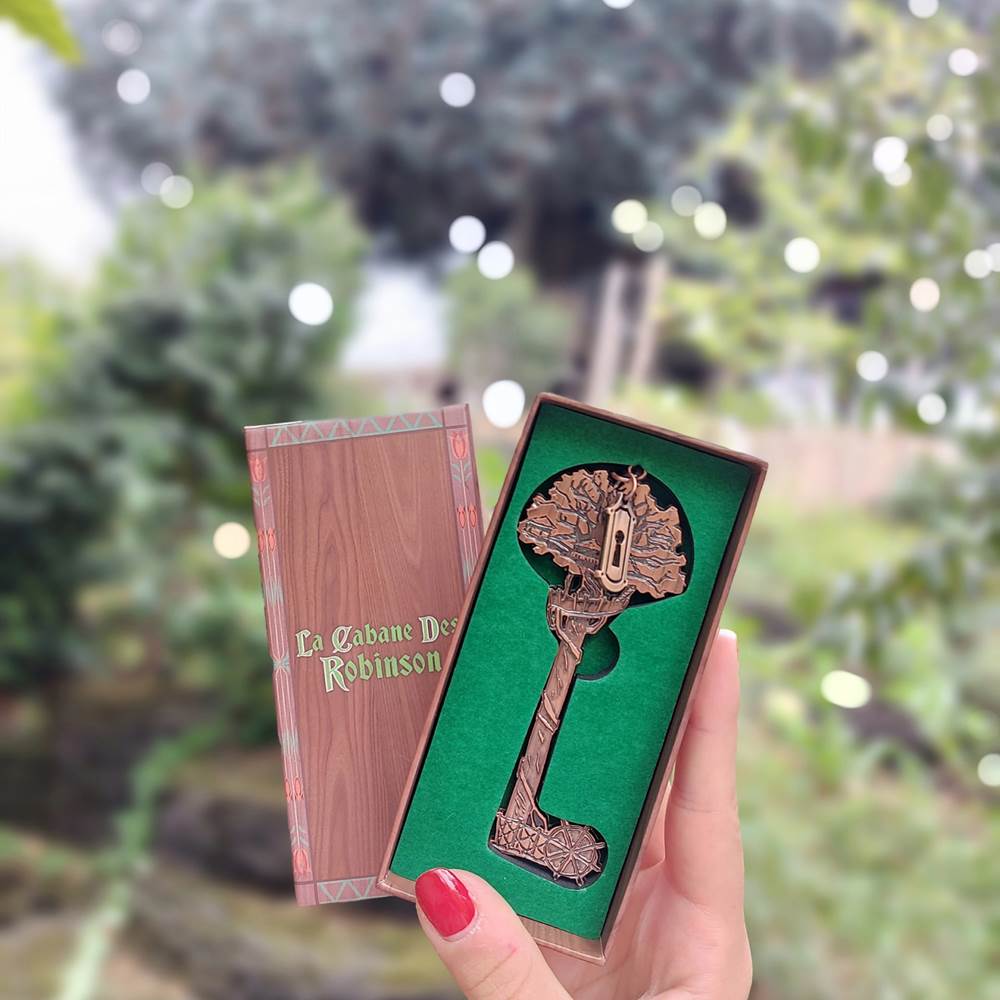 New Limited Edition La Cabane Des Robinson Collectible Key Coming Soon