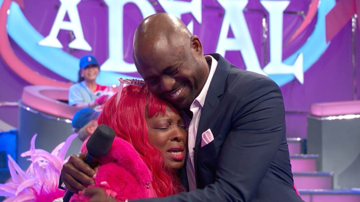 Exclusive Clip "Let's Make a Deal" Wayne Brady's Biggest Fan is a Two