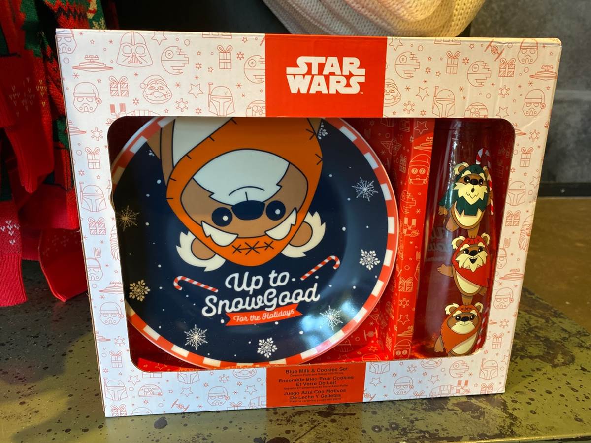 Photos Festive "Star Wars" Merchandise Appears at the Star Wars