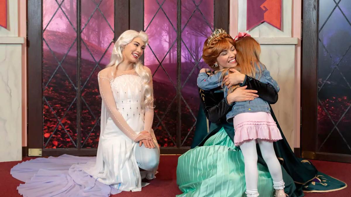 Anna & Elsa's Royal Welcome Returns to Disney Animation at Disney California  Adventure 