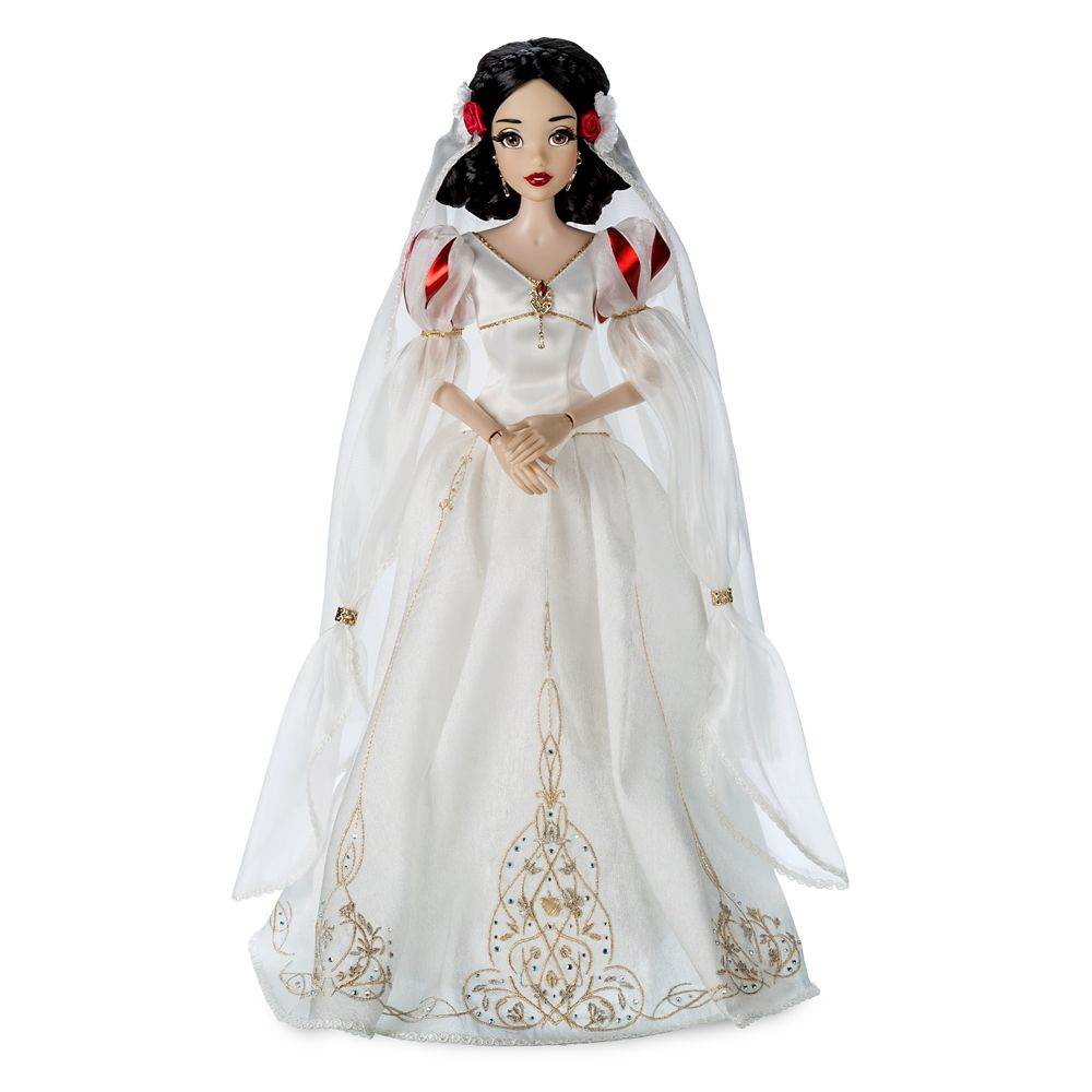 Disney Store Snow White Ultimate Princess Celebration Limited Edition