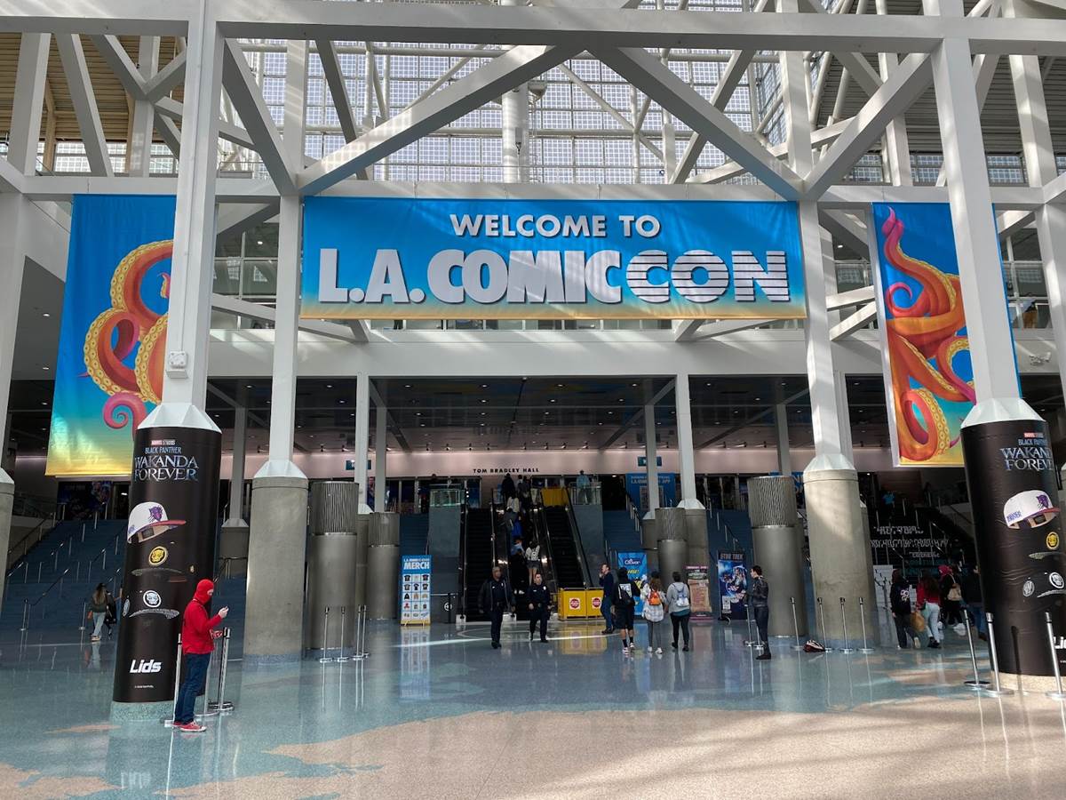 Photos / Video: L.A. Comic Con 2022 Brings “X-Men” Panel, Cosplay, Merchandise, and More to Los Angeles