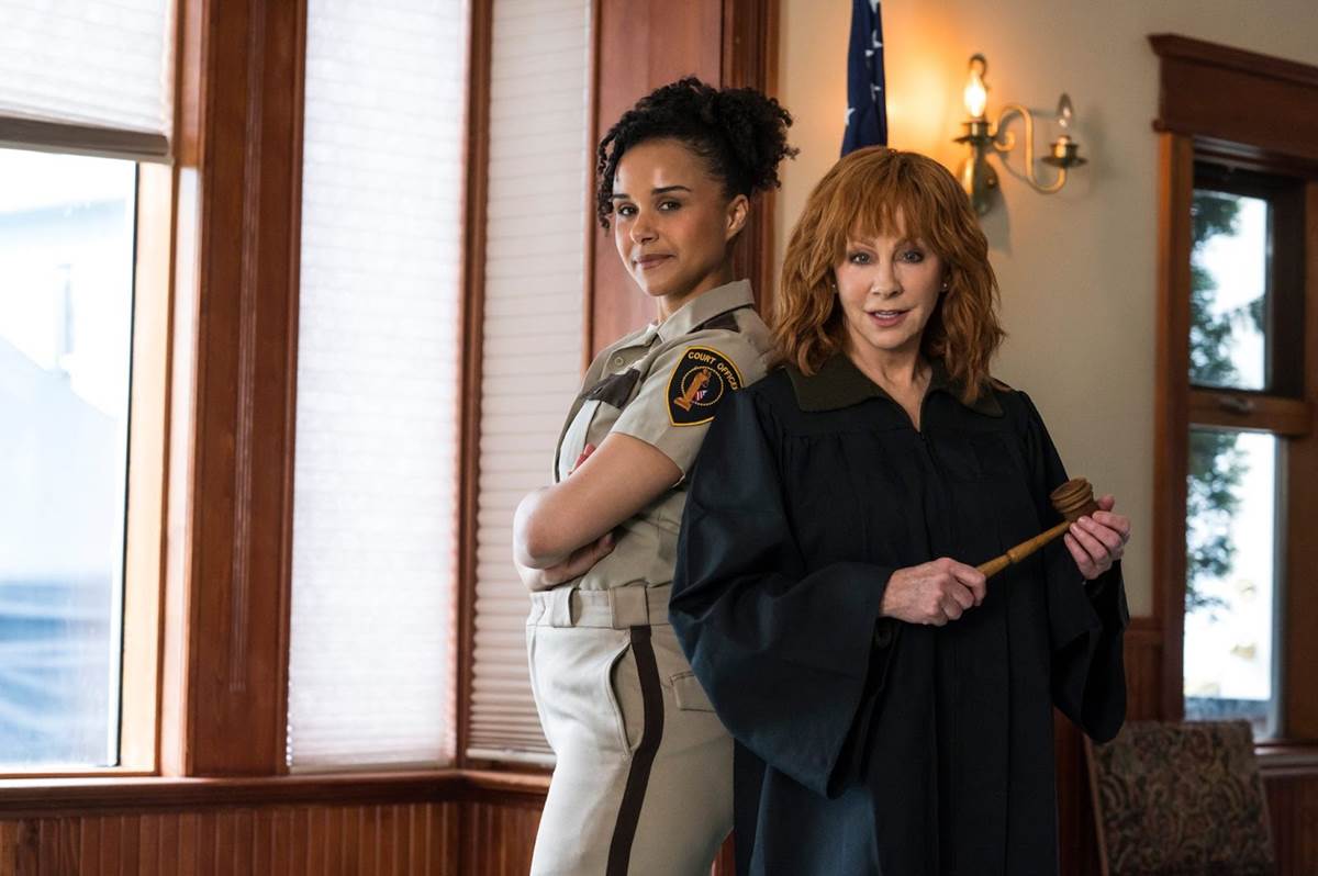 Reba Reunites with Barbra Jean Behind the Scenes of "Reba McEntire's