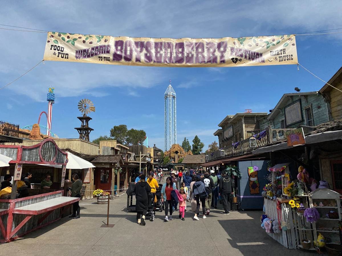 Photos / Video Knott's Boysenberry Festival Returns for 2023 with Food