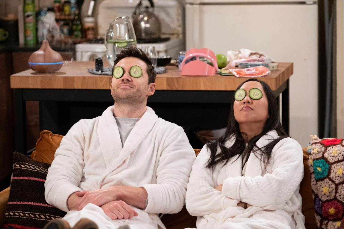 TV Recap "How I Met Your Father" Episode 2, Episode 17 "Out of Sync