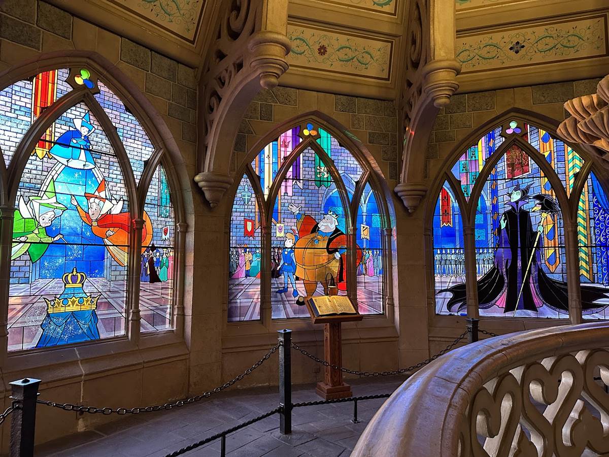 Sleeping Beauty Castle Walk-Through w/Stained Glass, Tapestries