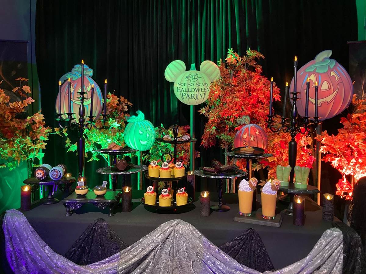 10 Must-Try New Food Items at Mickey’s Not-So-Scary Halloween Party ...