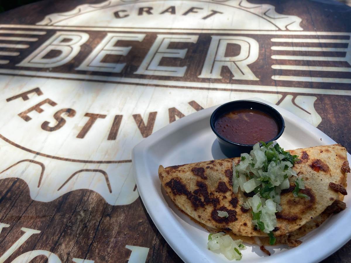 Photos SeaWorld Orlando's Craft Beer Festival Returns with Local Brews