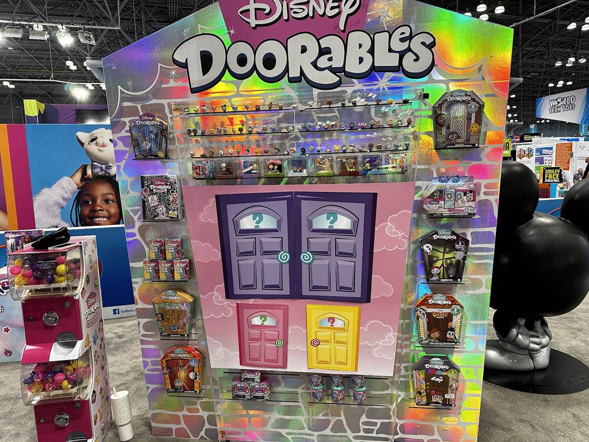 Just Play Series 1 Doorables Squish Alots