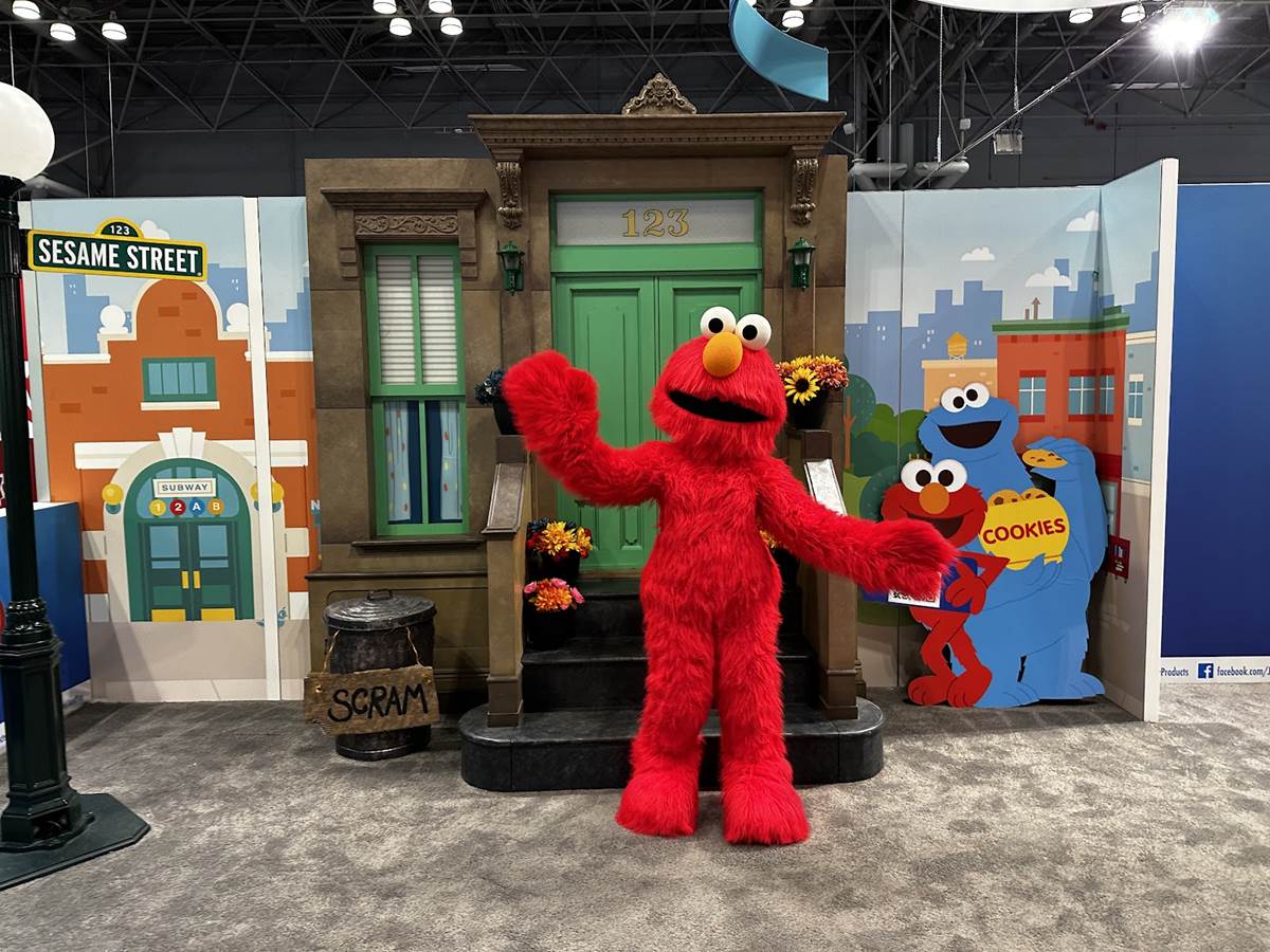 https://www.laughingplace.com/w/wp-content/uploads/2023/10/toy-fair-2023-just-play-sesame-street-elmo.jpeg
