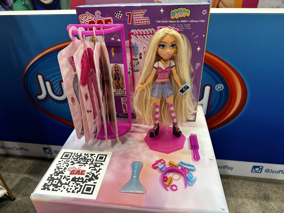 https://www.laughingplace.com/w/wp-content/uploads/2023/10/toy-fair-2023-just-play-style-bae-dolls.jpeg