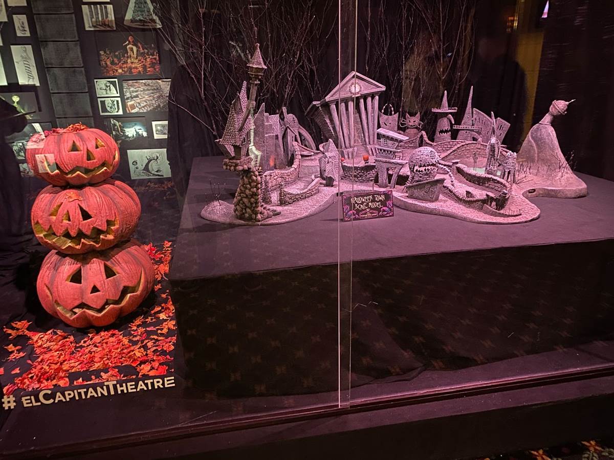 Video / Photos El Capitan Theatre Hosts 30th Anniversary Screening of