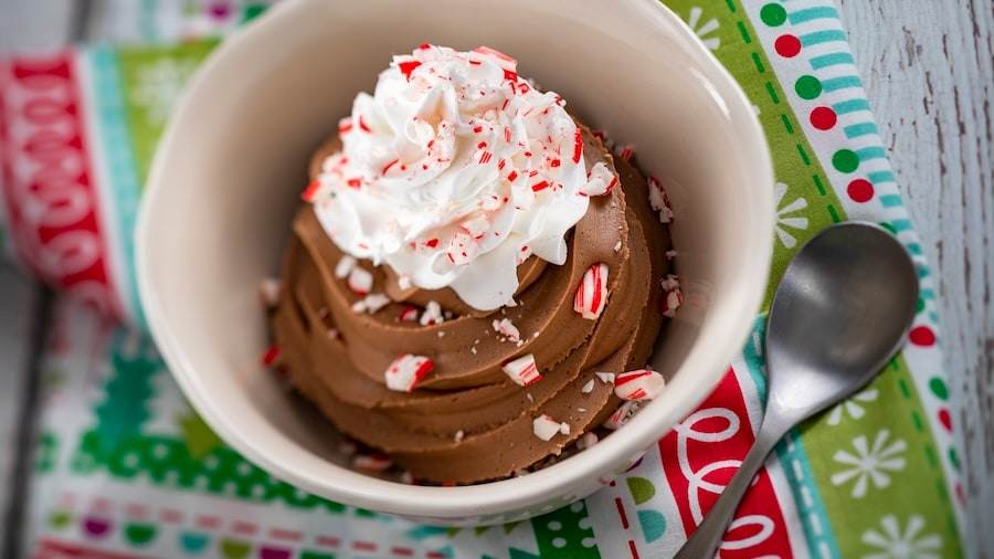 Peppermint Sundae from the Holiday Sweet & Treats at EPCOT Festival of the Holidays 2023