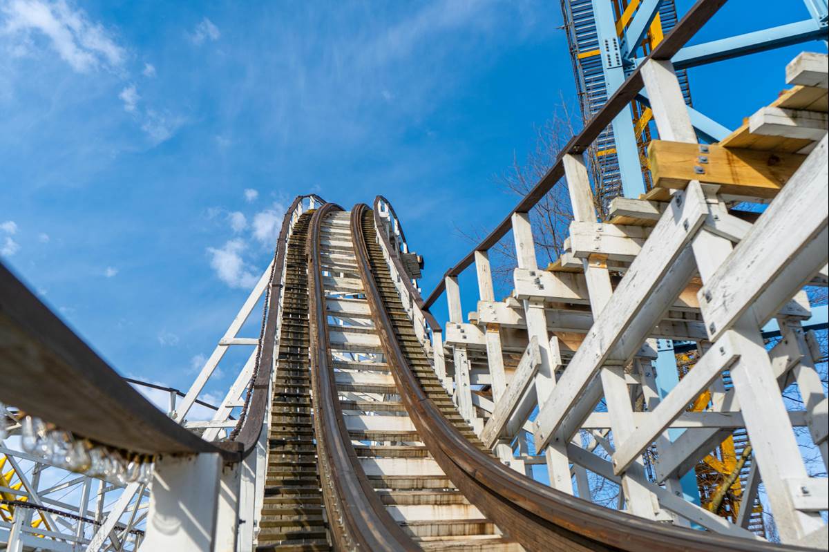 Hersheypark Unveils New Coaster Trains At IAAPA Expo 2023