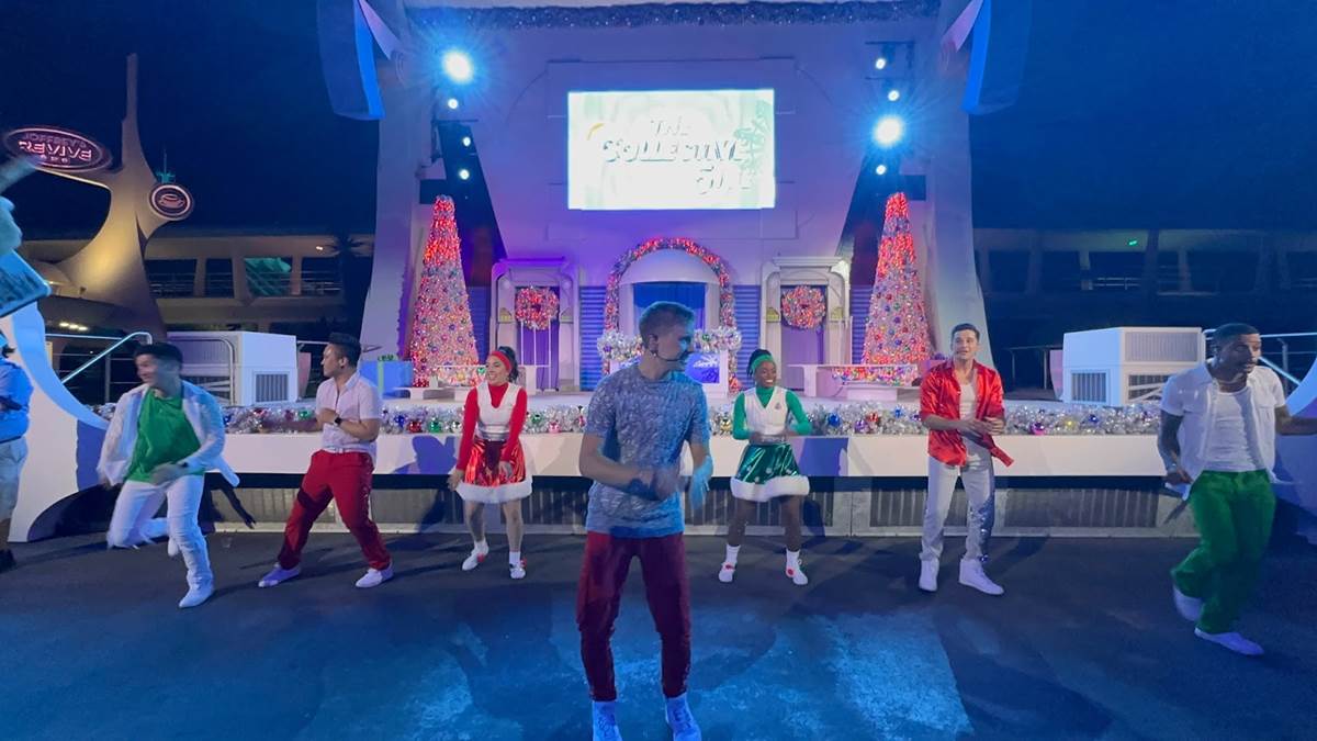 Video The Collective 5ive Boy Band Holiday Show Debuts at Mickey’s