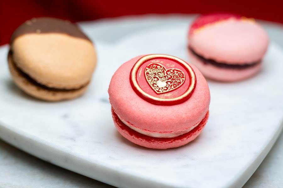 New Disney Foodie Guide Features Valentine’s Day Treats Filled With ...