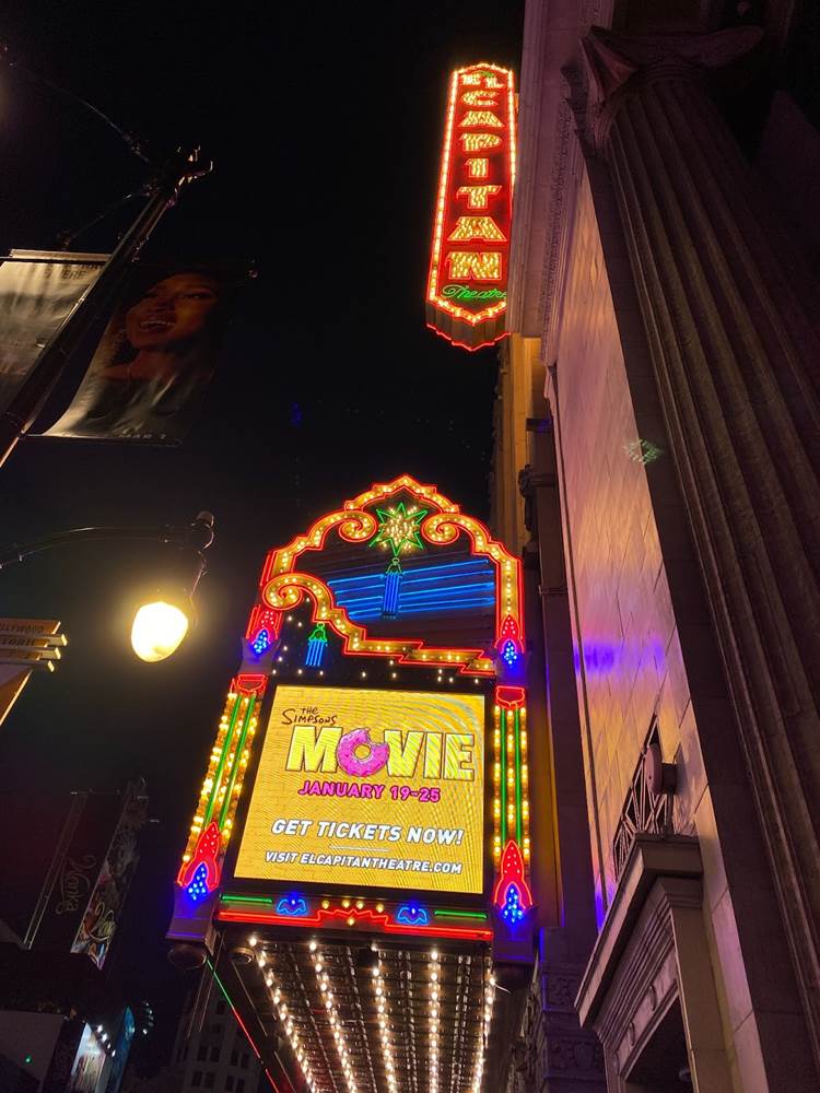 Video / Photos "The Simpsons Movie" Fan Event at El Capitan Theatre