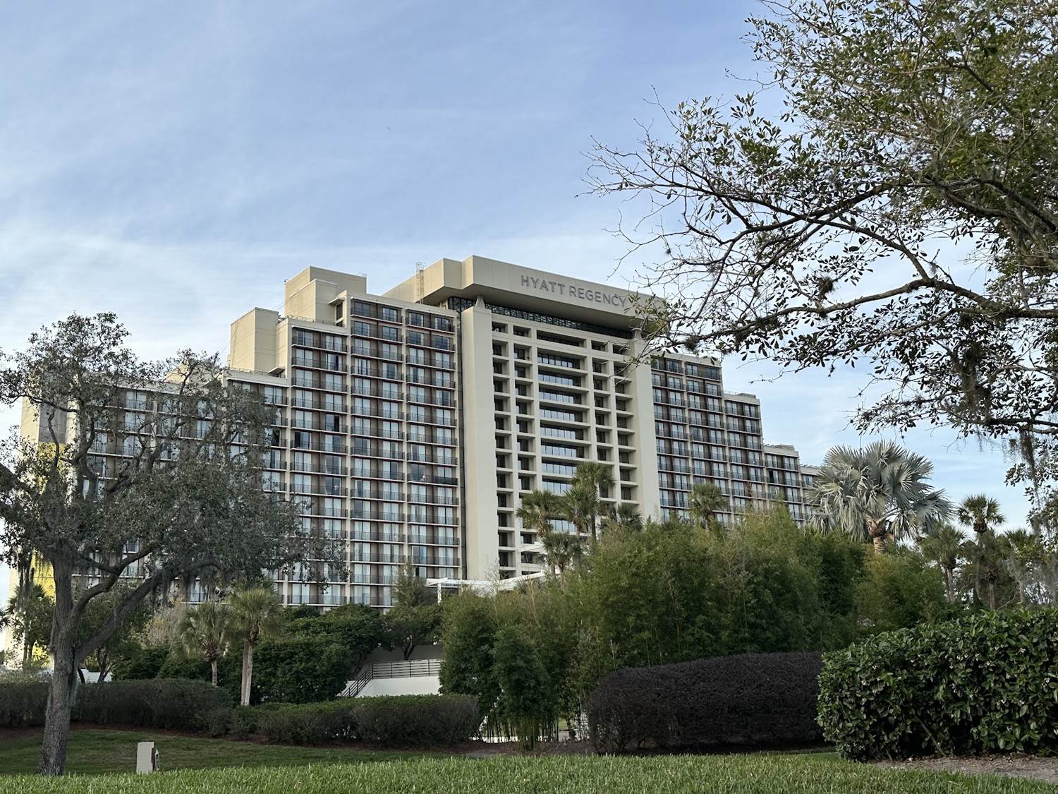 Orlando's Hyatt Regency Grand Cypress Celebrates 40 Years, Honors Employees Who Opened The Resort - - Vimarsana News