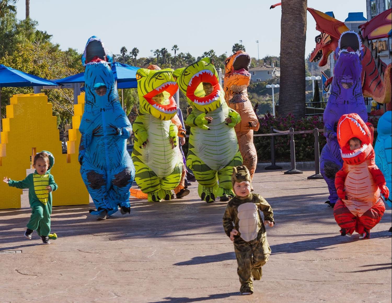 Roar Into LEGOLAND California's Special RecordBreaking Dinosaur Party